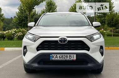 Внедорожник / Кроссовер Toyota RAV4 2020 в Львове