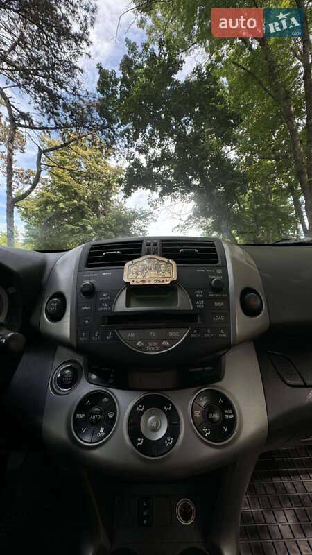 Внедорожник / Кроссовер Toyota RAV4 2006 в Каменец-Подольском