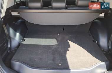 Внедорожник / Кроссовер Toyota RAV4 2013 в 