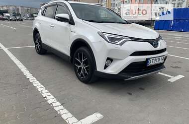 Позашляховик / Кросовер Toyota RAV4 2018 в Івано-Франківську