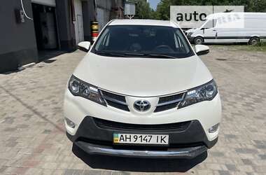 Позашляховик / Кросовер Toyota RAV4 2014 в Києві