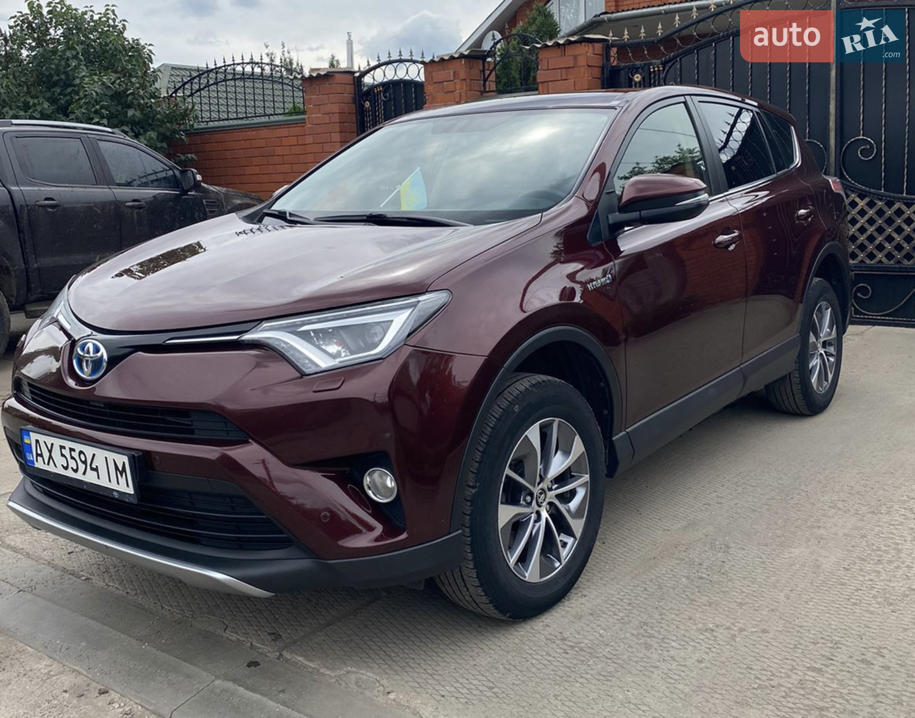 2017 Toyota RAV 4 - фото 1