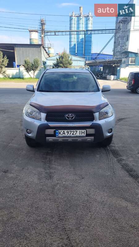 Позашляховик / Кросовер Toyota RAV4 2006 в Києві