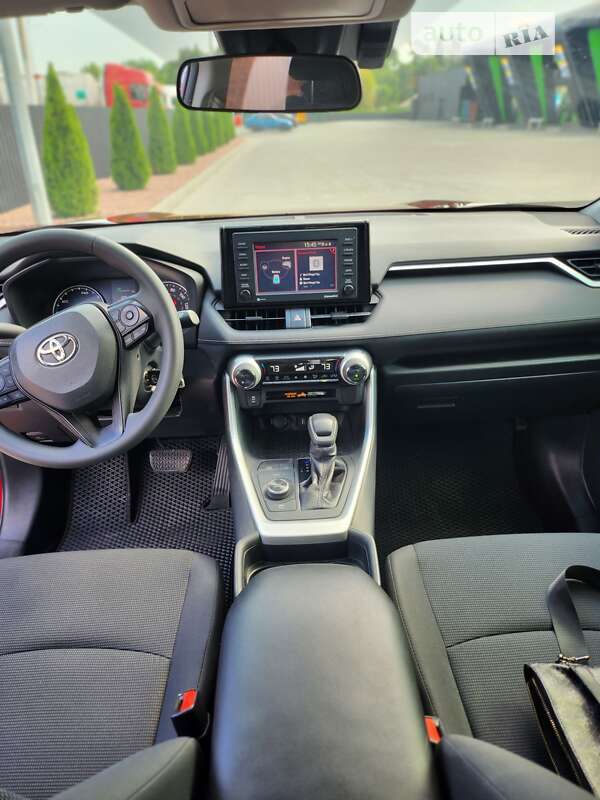 Позашляховик / Кросовер Toyota RAV4 2019 в Одесі