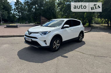 Позашляховик / Кросовер Toyota RAV4 2017 в Кропивницькому