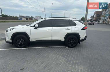 Внедорожник / Кроссовер Toyota RAV4 2020 в Виннице