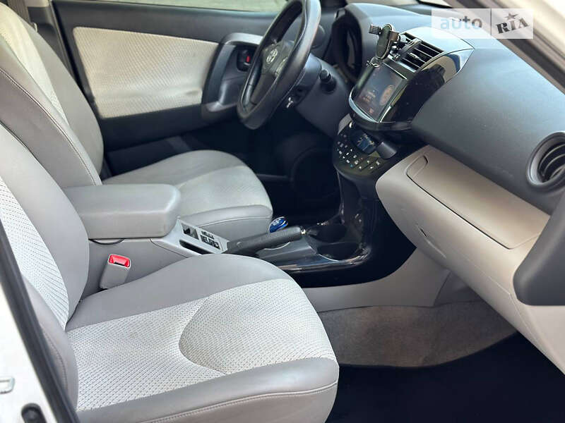 Внедорожник / Кроссовер Toyota RAV4 2012 в Одессе фото 14 Внедорожник / Кроссовер Toyota RAV4 2012 в Одессе