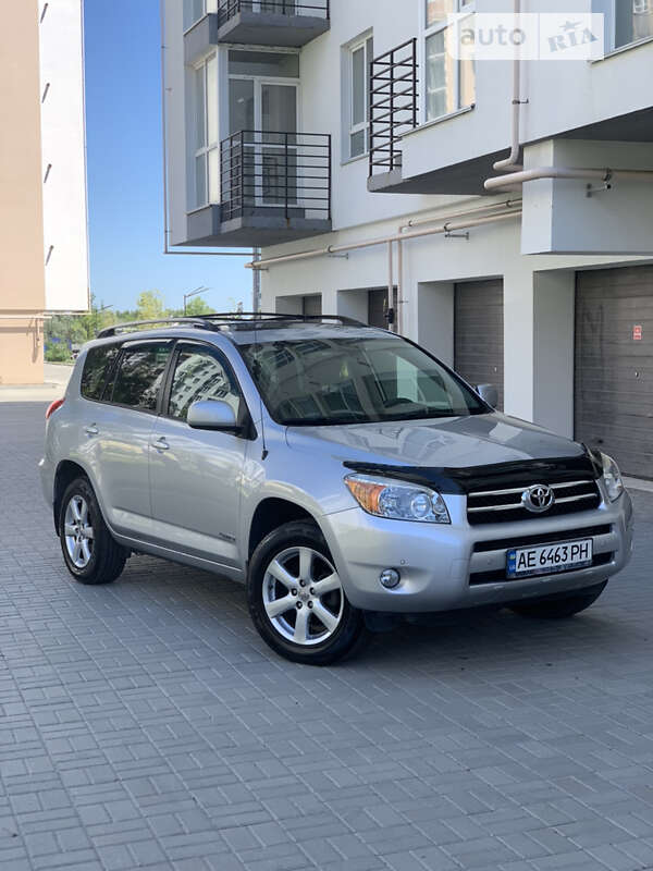 Позашляховик / Кросовер Toyota RAV4 2008 в Дніпрі