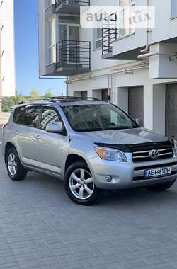 Внедорожник / Кроссовер Toyota RAV4 2008 в Днепре