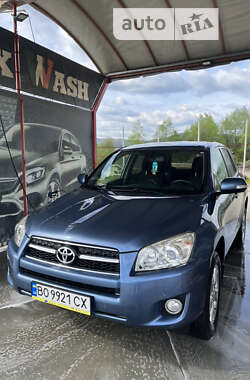 Внедорожник / Кроссовер Toyota RAV4 2009 в Чорткове