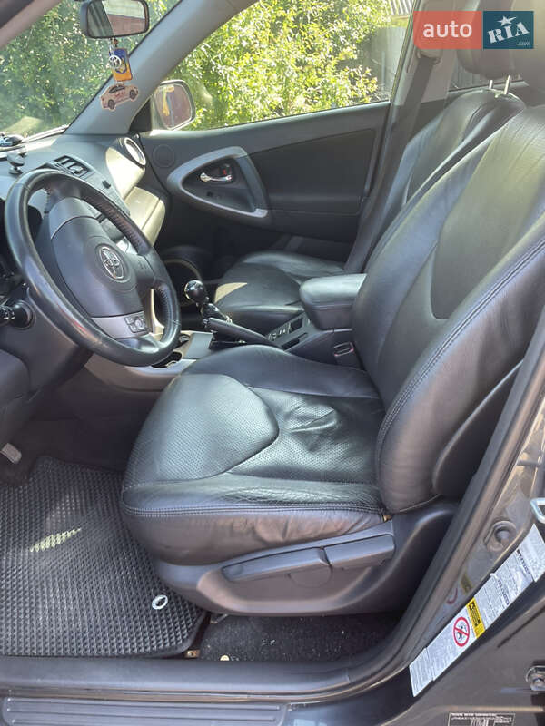 Позашляховик / Кросовер Toyota RAV4 2007 в Володимирі