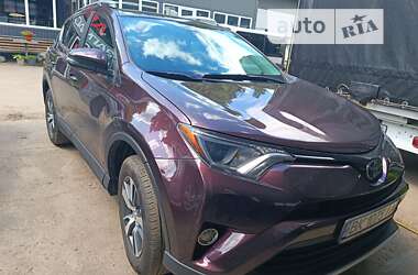 Внедорожник / Кроссовер Toyota RAV4 2018 в Ровно