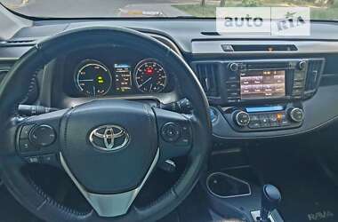 Позашляховик / Кросовер Toyota RAV4 2016 в Києві