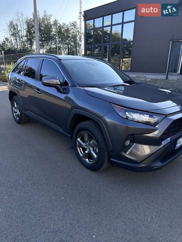 Toyota RAV4 2019