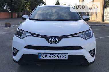 Внедорожник / Кроссовер Toyota RAV4 2016 в Киеве