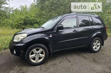 Внедорожник / Кроссовер Toyota RAV4 2004 в Львове