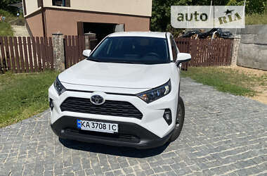 Позашляховик / Кросовер Toyota RAV4 2022 в Києві