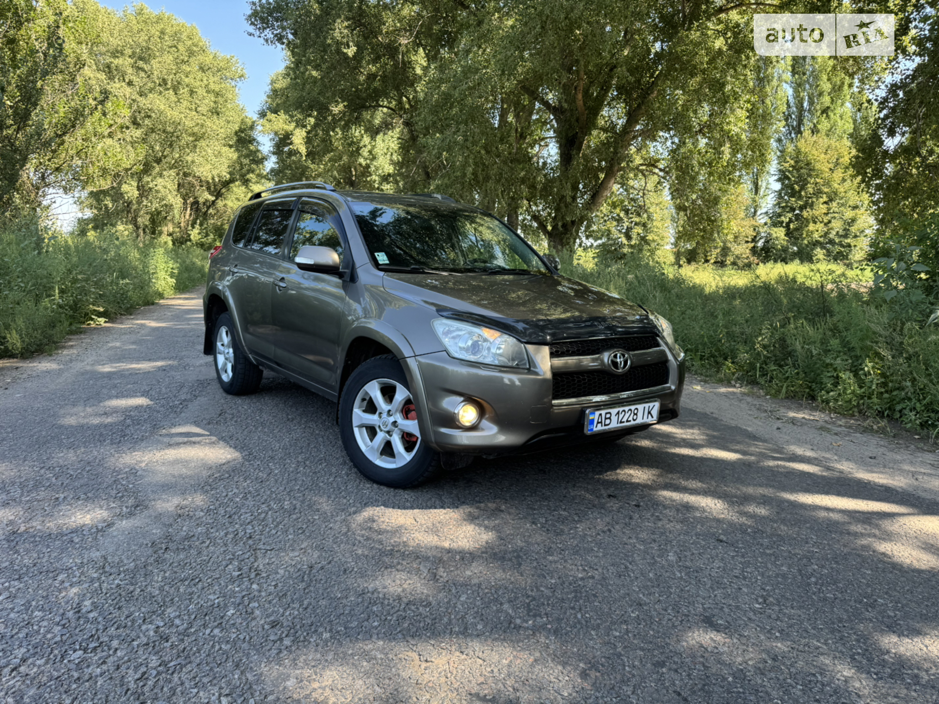 2010 Toyota RAV 4 - фото 1