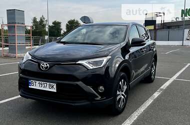 Универсал Toyota RAV4 2016 в Киеве