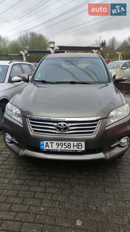 Toyota RAV4 2010
