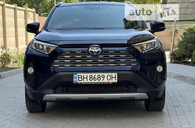 Внедорожник / Кроссовер Toyota RAV4 2021 в Одессе