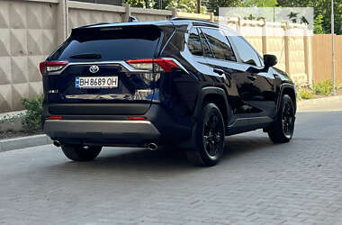 Внедорожник / Кроссовер Toyota RAV4 2021 в Одессе