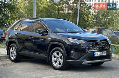 Внедорожник / Кроссовер Toyota RAV4 2020 в Киеве