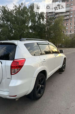 Внедорожник / Кроссовер Toyota RAV4 2006 в Днепре