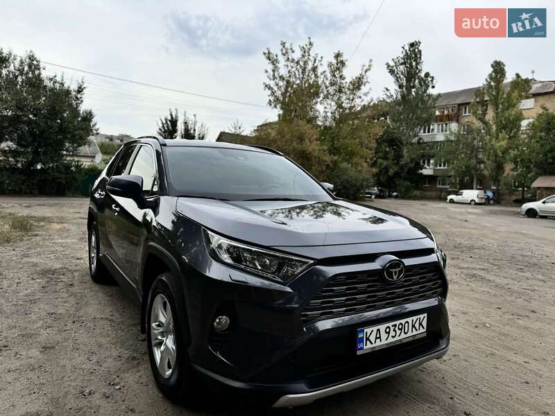 Toyota RAV4 2021