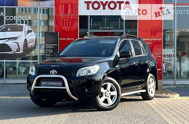 Позашляховик / Кросовер Toyota RAV4 2007 в Івано-Франківську