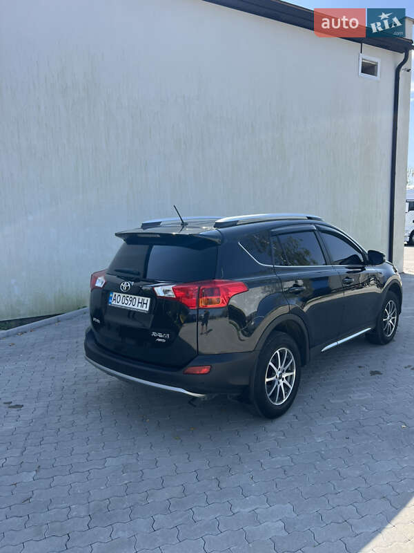 Позашляховик / Кросовер Toyota RAV4 2015 в Хусті фото 6 Позашляховик / Кросовер Toyota RAV4 2015 в Хусті