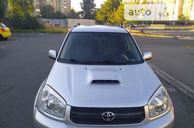 Позашляховик / Кросовер Toyota RAV4 2006 в Києві