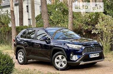 Позашляховик / Кросовер Toyota RAV4 2021 в Києві