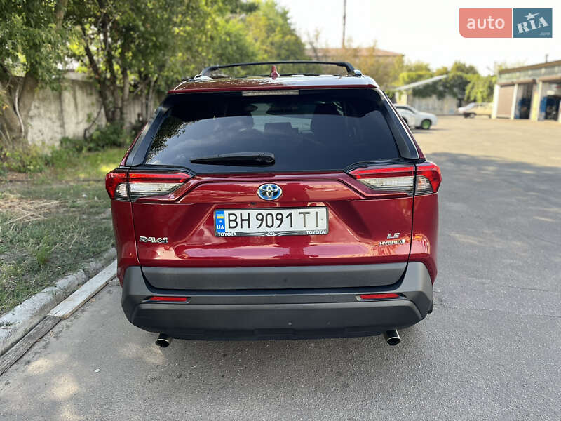 Внедорожник / Кроссовер Toyota RAV4 2020 в Одессе