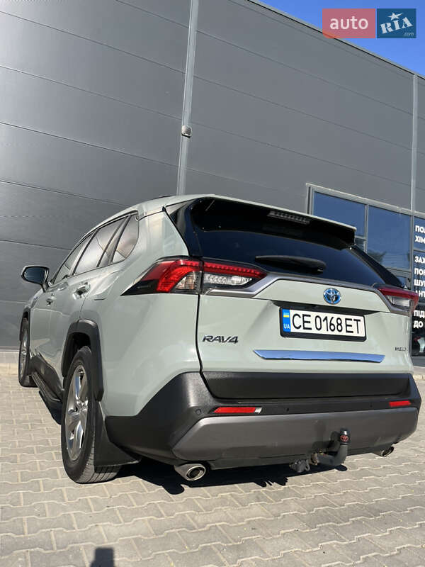 Позашляховик / Кросовер Toyota RAV4 2019 в Чернівцях