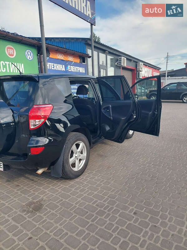 Позашляховик / Кросовер Toyota RAV4 2007 в Ірпені