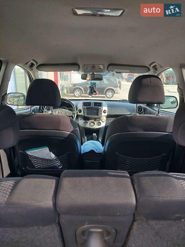 Позашляховик / Кросовер Toyota RAV4 2007 в Ірпені