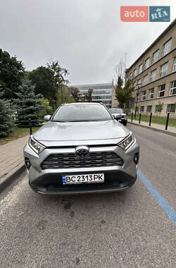 Внедорожник / Кроссовер Toyota RAV4 2022 в Львове