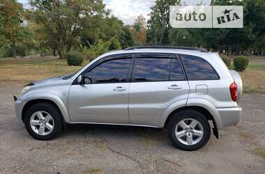 Внедорожник / Кроссовер Toyota RAV4 2005 в Чугуеве