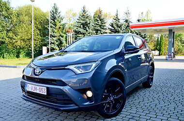 Позашляховик / Кросовер Toyota RAV4 2018 в Івано-Франківську