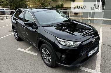 Внедорожник / Кроссовер Toyota RAV4 2019 в Киеве