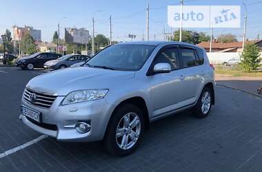 Позашляховик / Кросовер Toyota RAV4 2011 в Чернігові