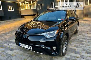 Позашляховик / Кросовер Toyota RAV4 2016 в Охтирці