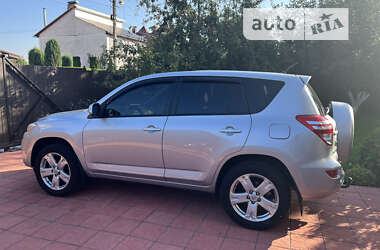 Внедорожник / Кроссовер Toyota RAV4 2011 в Чернигове