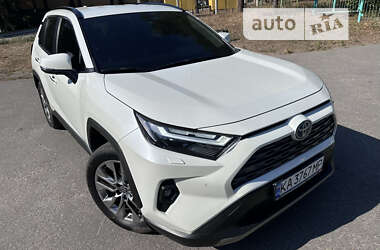 Внедорожник / Кроссовер Toyota RAV4 2022 в Киеве