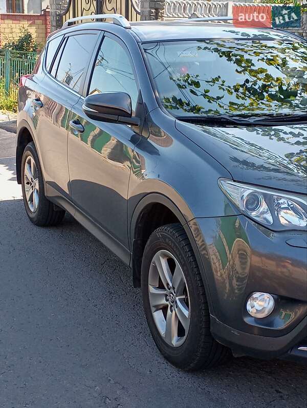 Внедорожник / Кроссовер Toyota RAV4 2015 в Ровно фото 2 Внедорожник / Кроссовер Toyota RAV4 2015 в Ровно