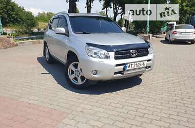 Позашляховик / Кросовер Toyota RAV4 2009 в Івано-Франківську