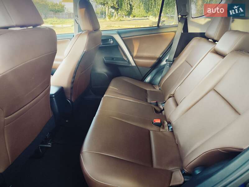 Внедорожник / Кроссовер Toyota RAV4 2015 в Белой Церкви фото 16 Внедорожник / Кроссовер Toyota RAV4 2015 в Белой Церкви