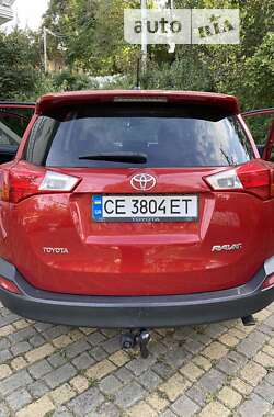 Позашляховик / Кросовер Toyota RAV4 2013 в Чернівцях