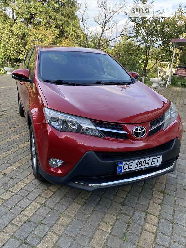 Внедорожник / Кроссовер Toyota RAV4 2013 в Черновцах